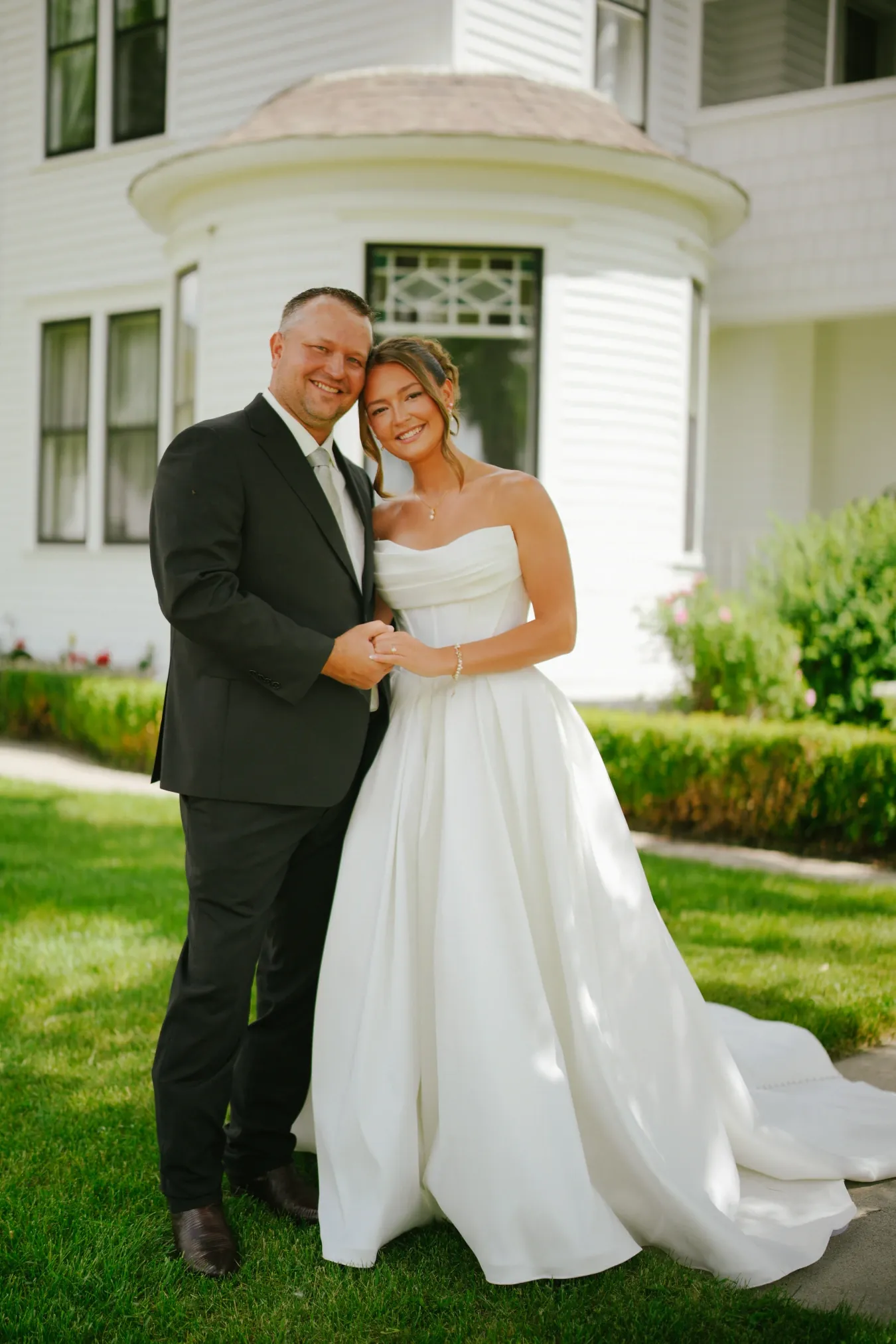 Amy & Teddy wedding at Family farm