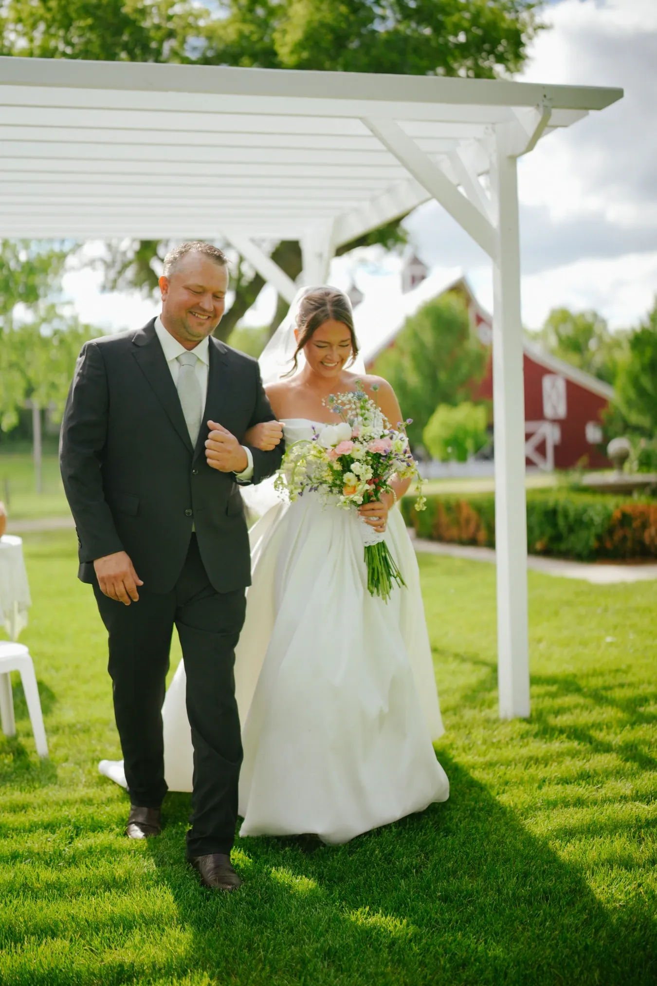 Amy & Teddy wedding at Family farm